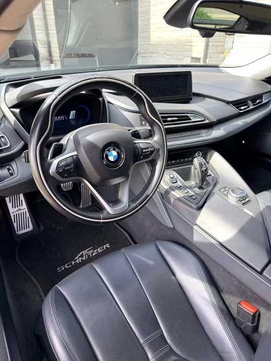 2015 BMW i8 - Image 6 of 11