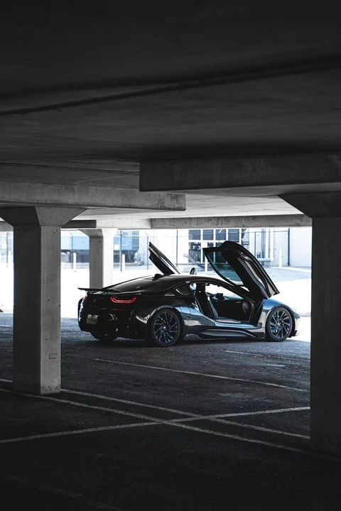 2015 BMW i8 - Image 5 of 11