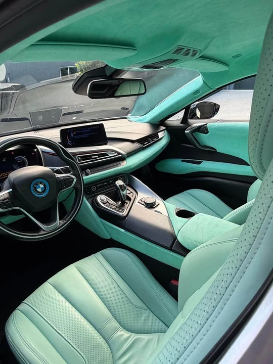 2015 BMW i8 - Image 11 of 15