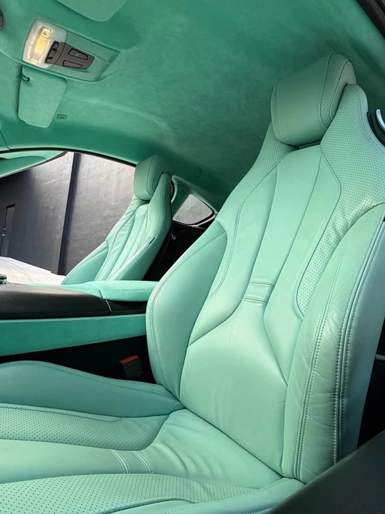 2015 BMW i8 - Image 11 of 16