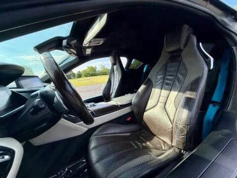 2015 BMW i8 - Image 10 of 19