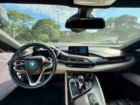 2015 BMW i8 - Image 11 of 19