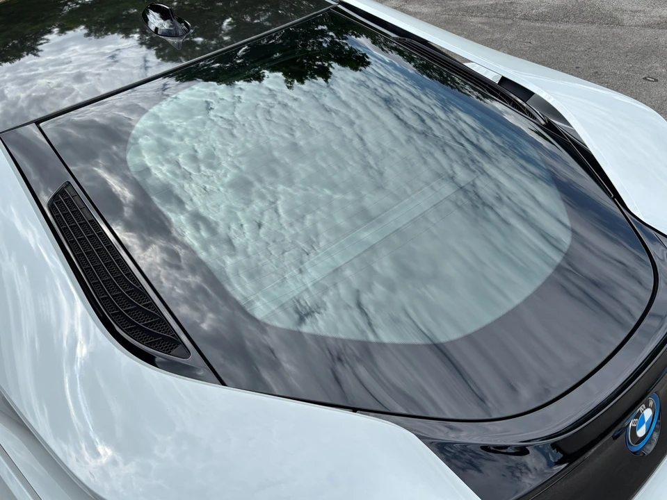 2015 BMW i8 - Image 13 of 31