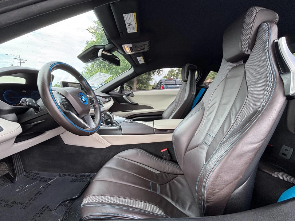 2015 BMW i8 - Image 22 of 31