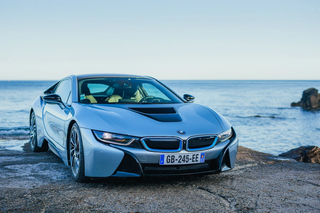 2015 BMW i8 - Image 3 of 31