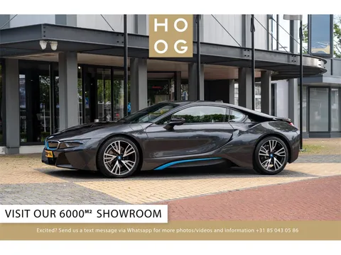 2015 BMW i8 First Edition