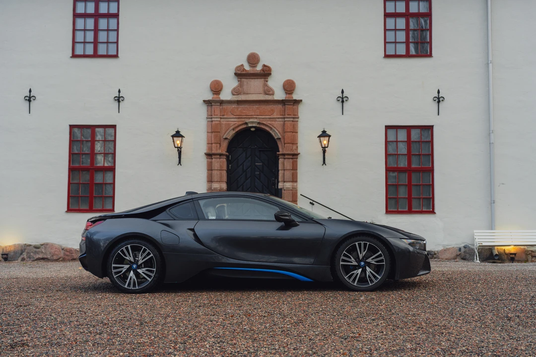 2015 BMW i8 - Image 8 of 31