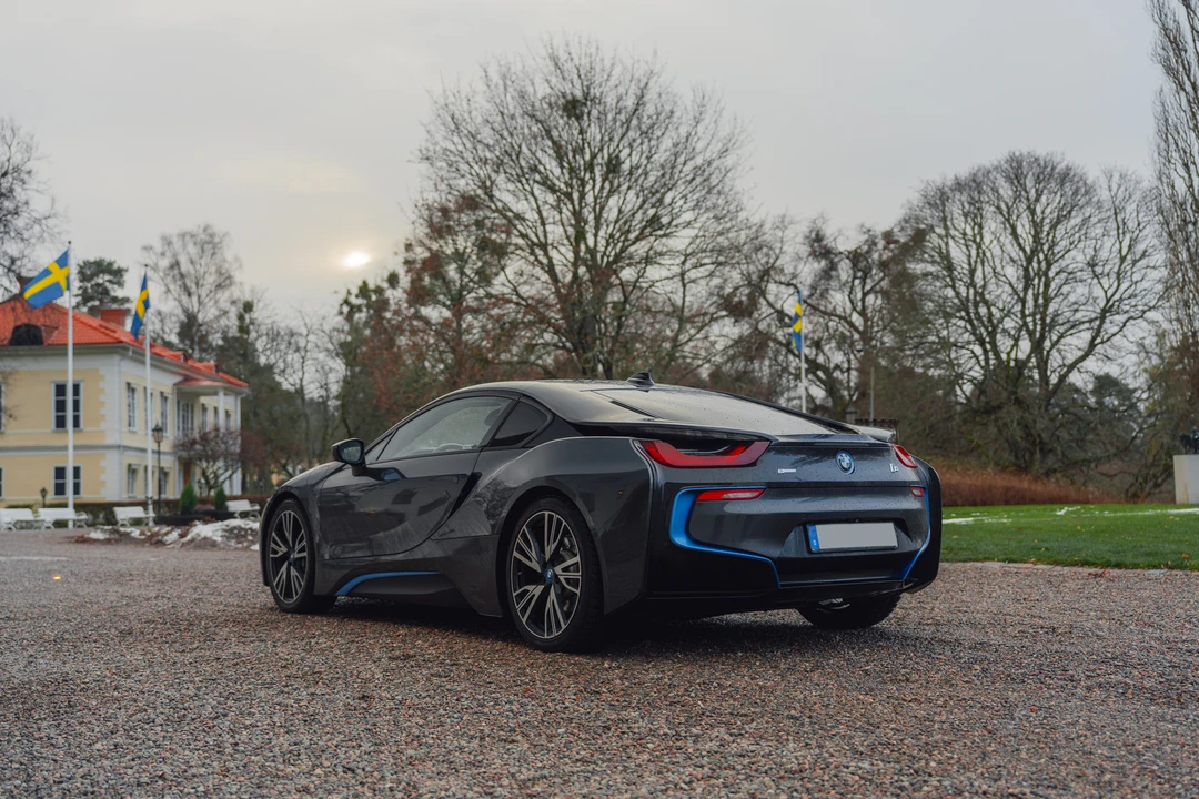 2015 BMW i8 - Image 5 of 31
