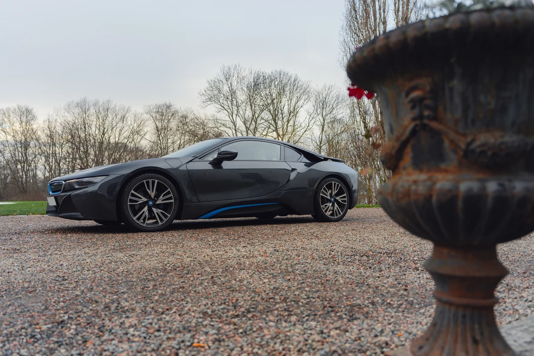 2015 BMW i8 - Image 24 of 31