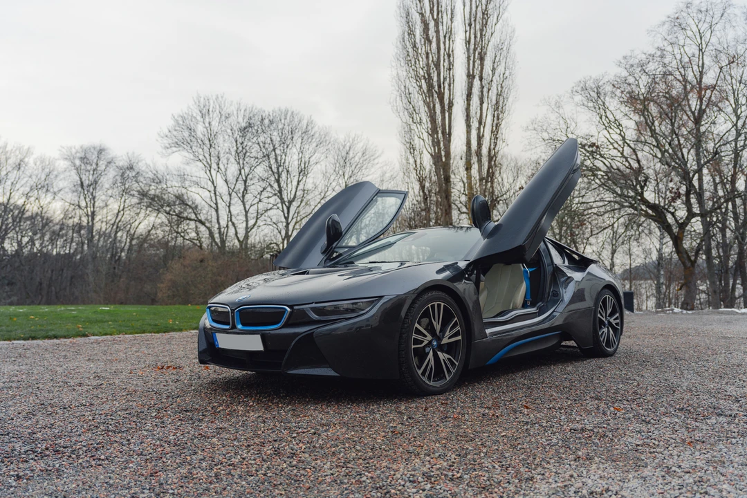 2015 BMW i8 - Image 26 of 31
