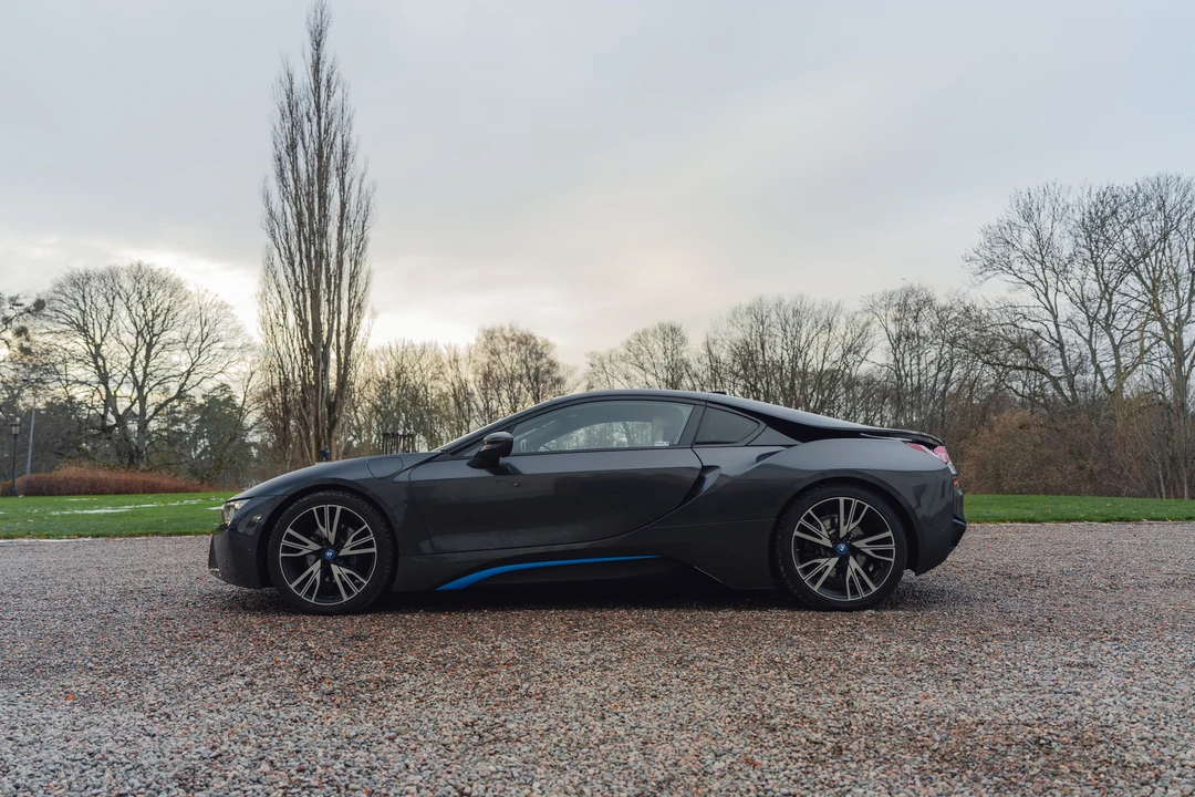 2015 BMW i8 - Image 4 of 31