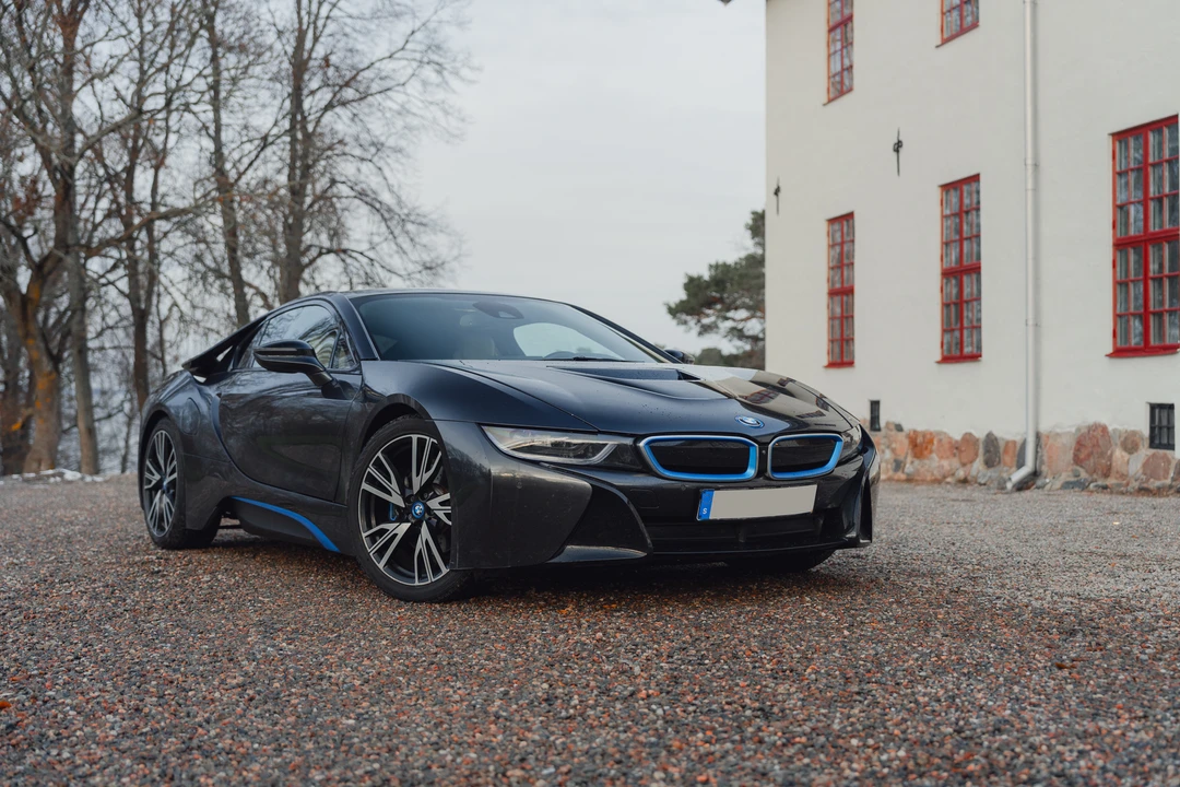 2015 BMW i8 - Image 3 of 31