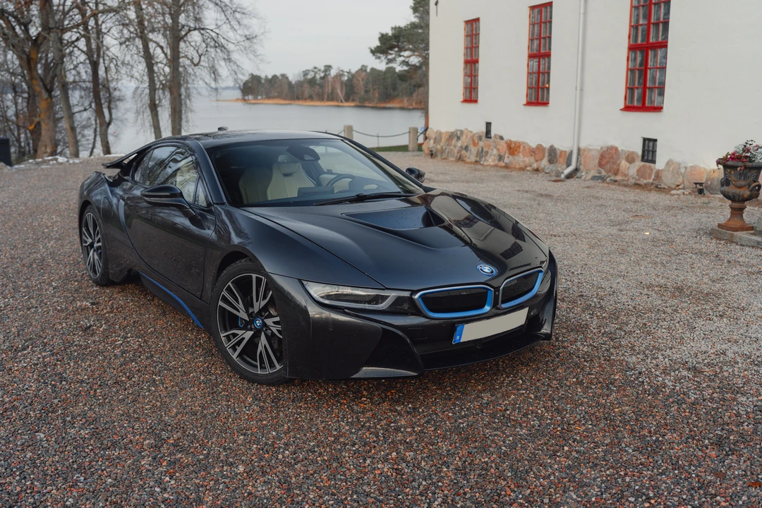 2015 BMW i8 - Image 16 of 31