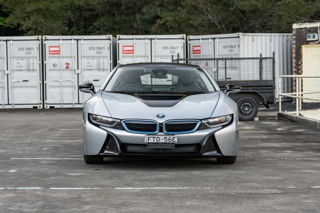 2015 BMW i8 - Image 2 of 31