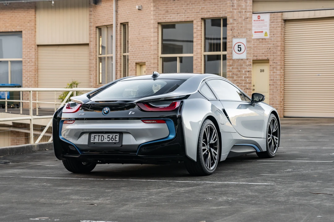 2015 BMW i8 - Image 5 of 31