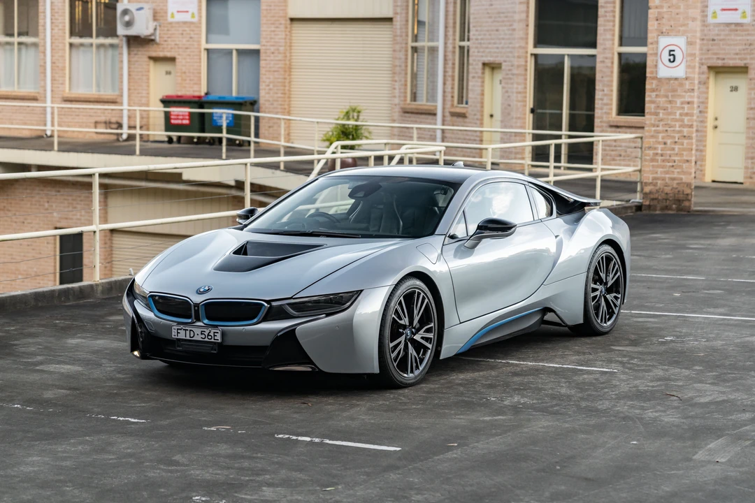 2015 BMW i8 - Image 16 of 31