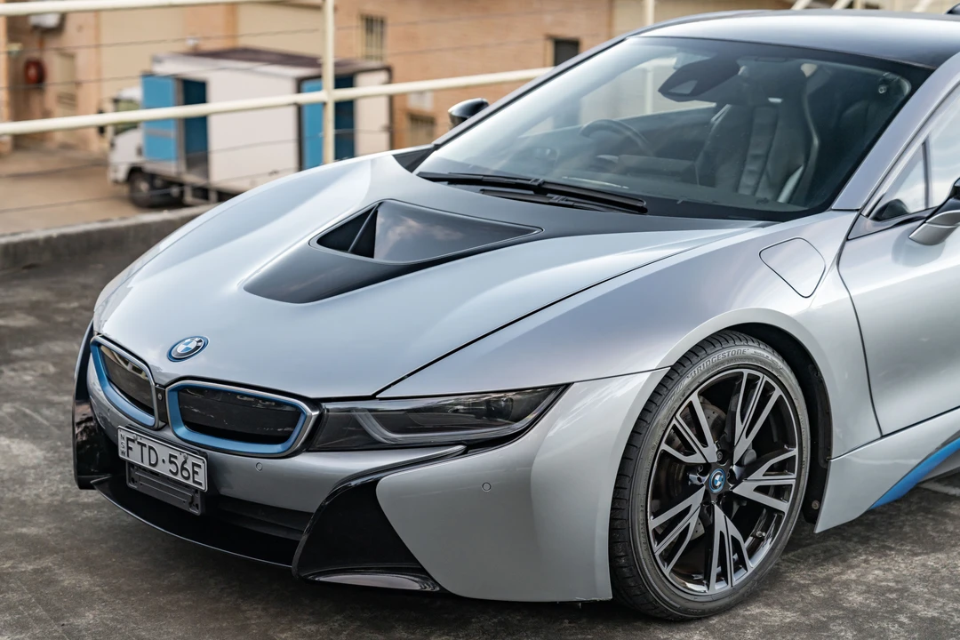 2015 BMW i8 - Image 25 of 31