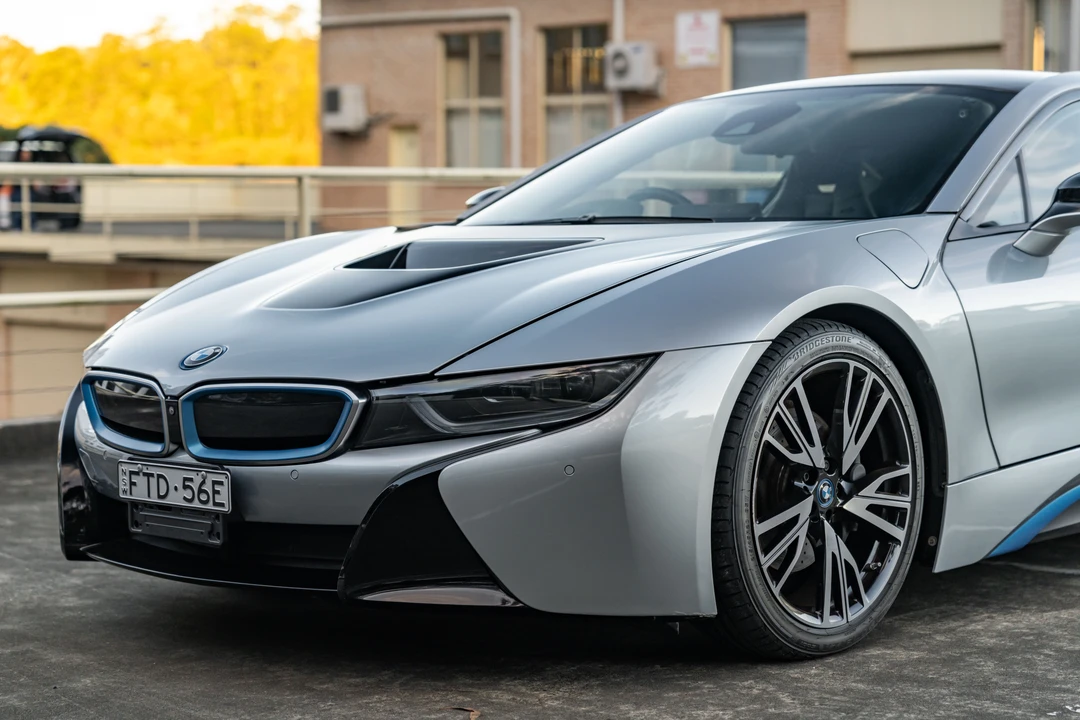 2015 BMW i8 - Image 26 of 31