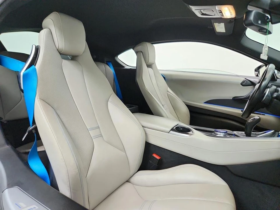 2015 BMW i8 - Image 25 of 31