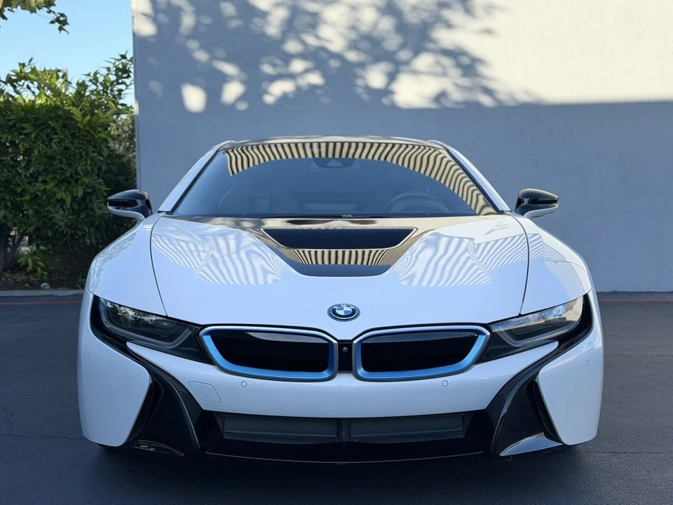 2015 BMW i8 - Image 7 of 21