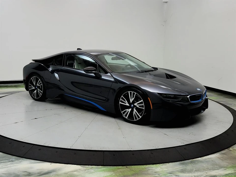 2015 BMW i8 - Image 3 of 31