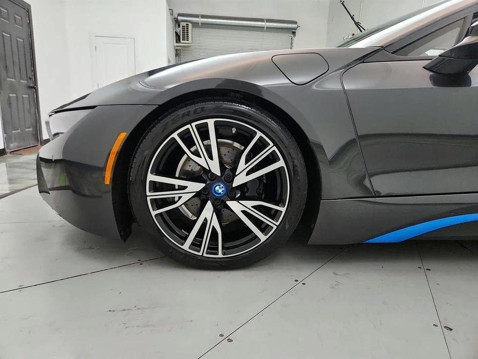 2015 BMW i8 - Image 26 of 31