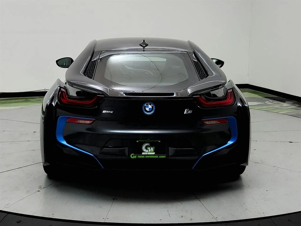 2015 BMW i8 - Image 6 of 31