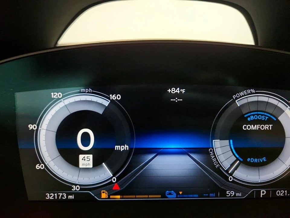 2015 BMW i8 - Image 14 of 31