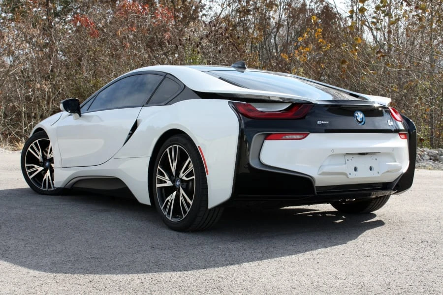 2015 BMW i8 - Image 3 of 12