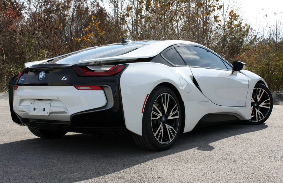 2015 BMW i8 - Image 10 of 12