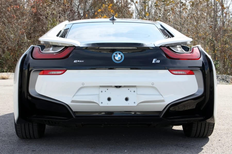 2015 BMW i8 - Image 5 of 12