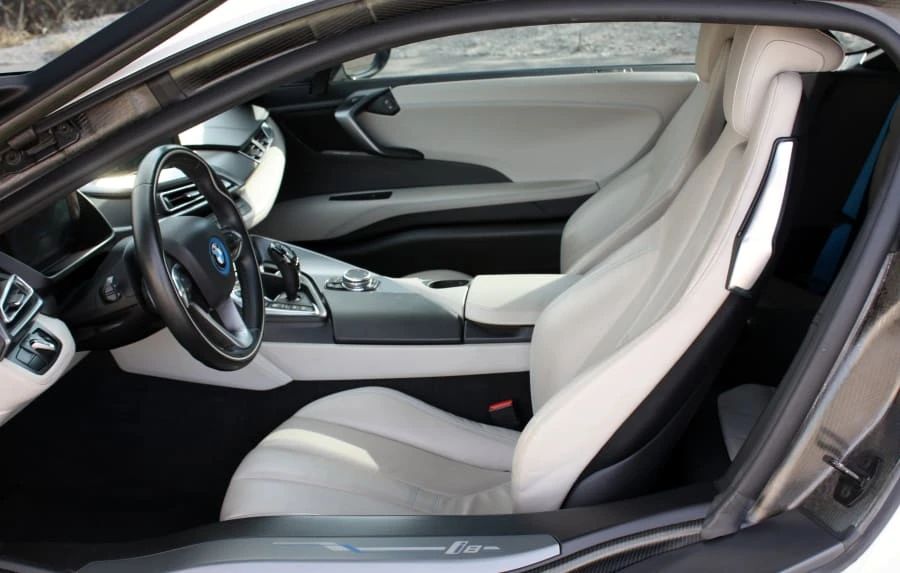 2015 BMW i8 - Image 6 of 12