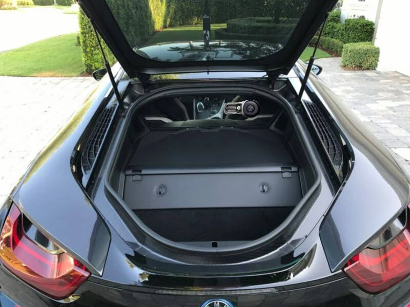 2015 BMW i8 - Image 5 of 9