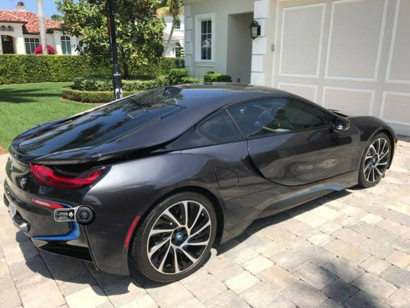 2015 BMW i8 - Image 9 of 9