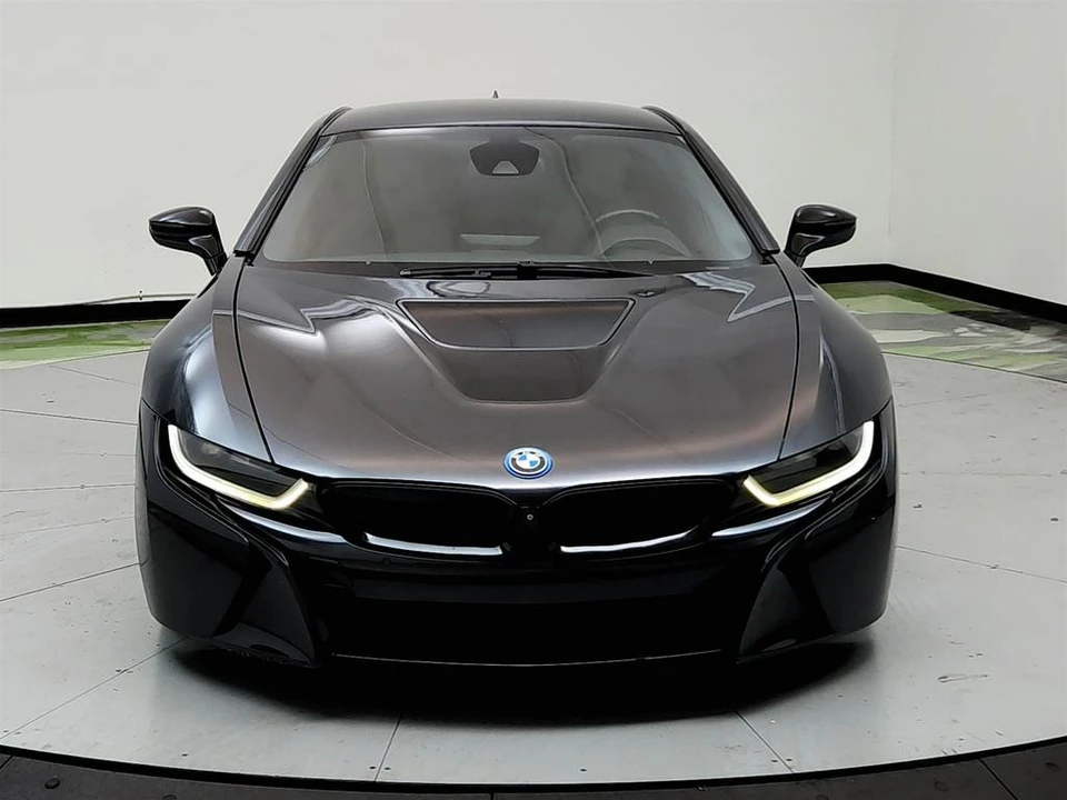 2015 BMW i8 - Image 2 of 31