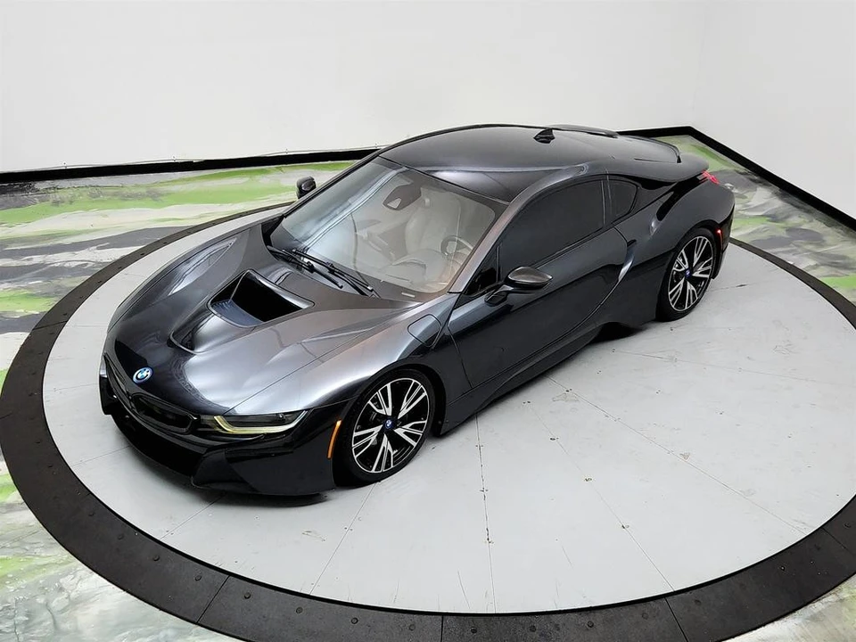 2015 BMW i8 - Image 30 of 31