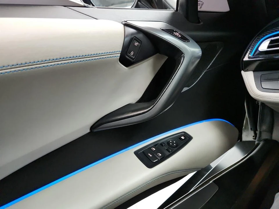 2015 BMW i8 - Image 21 of 31