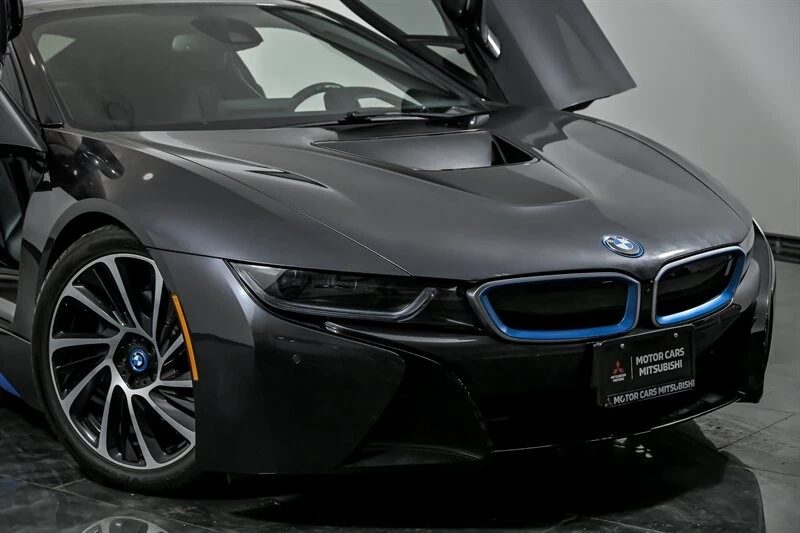 2015 BMW i8 - Image 2 of 21