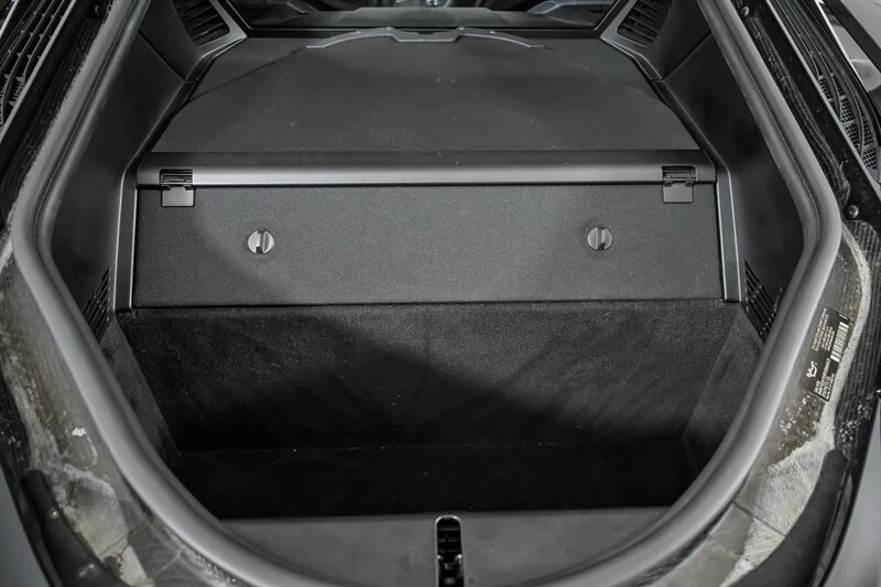 2015 BMW i8 - Image 13 of 21