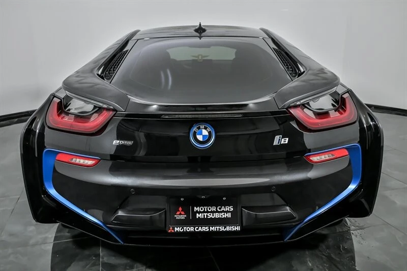 2015 BMW i8 - Image 9 of 21