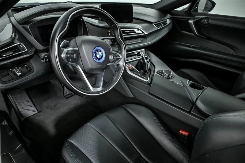 2015 BMW i8 - Image 15 of 21