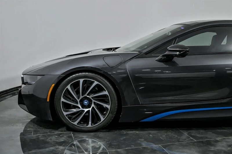2015 BMW i8 - Image 6 of 21