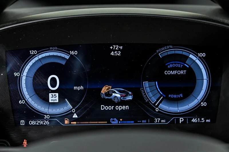 2015 BMW i8 - Image 19 of 31