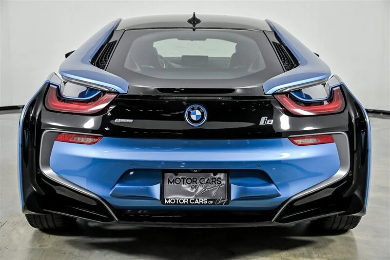 2015 BMW i8 - Image 9 of 31