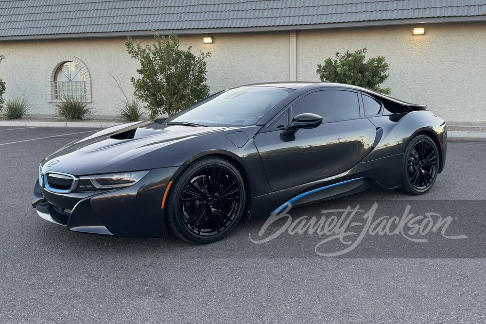 2015 BMW i8 - Image 8 of 9