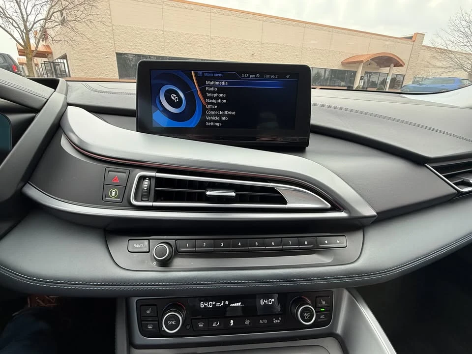 2015 BMW i8 - Image 19 of 19