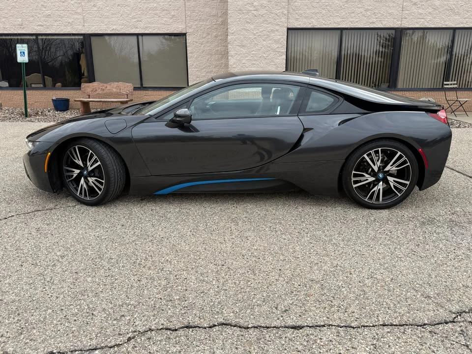 2015 BMW i8 - Image 8 of 19