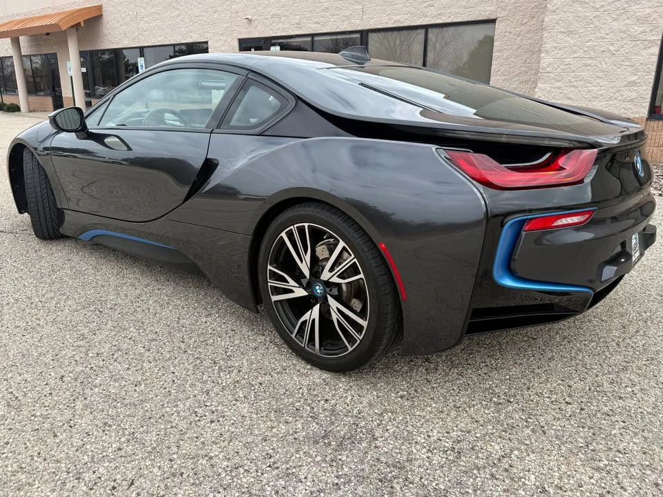 2015 BMW i8 - Image 7 of 19