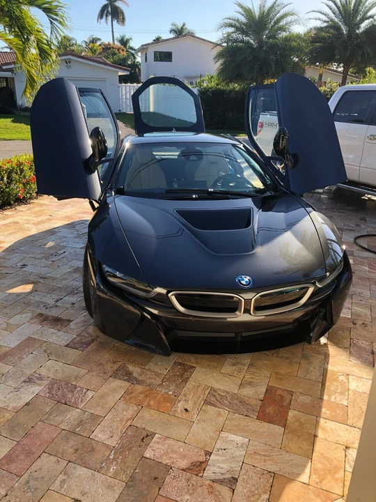2015 BMW i8 - Image 7 of 18