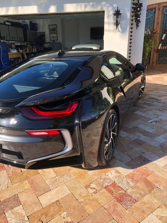 2015 BMW i8 - Image 10 of 18